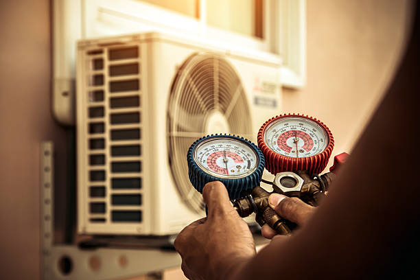 Professional Hvac Maintenance technician working in Choccolocco, AL
